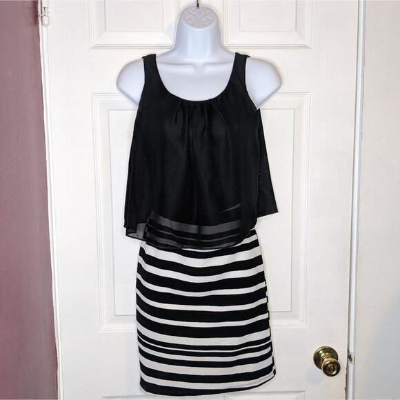 Rue 21 Front Sheer Mesh Overlay Black & White Striped Open Back Dress S - Picture 2 of 12